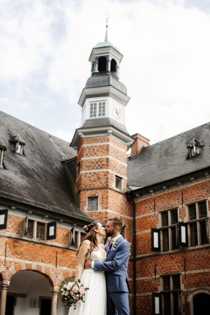 Brautpaarfoto Schloss Reinbek Stefanie Baars